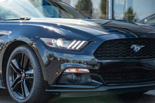 Used 2015 FORD MUSTANG