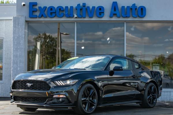 Used 2015 FORD MUSTANG