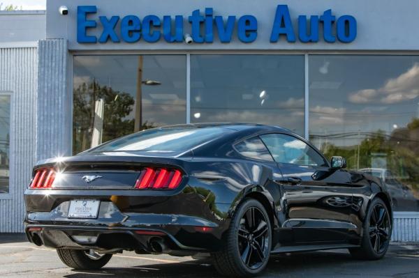 Used 2015 FORD MUSTANG