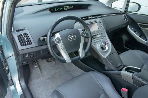 Used 2013 Toyota PRIUS V V