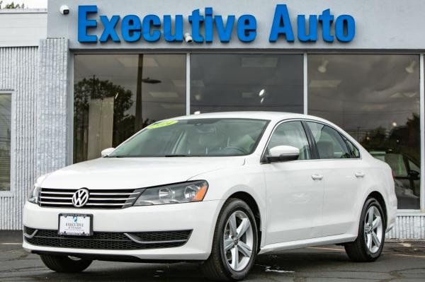 Used 2014 VOLKSWAGEN PASSAT SE SE