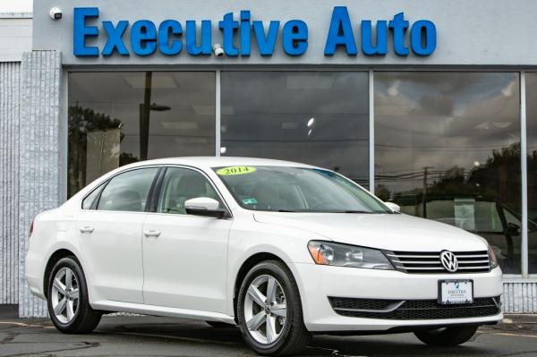 Used 2014 VOLKSWAGEN PASSAT SE SE