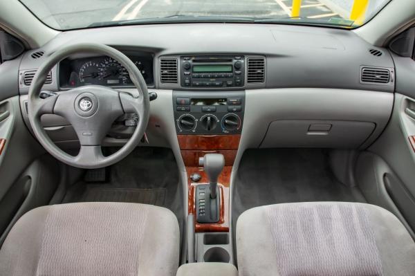 Used 2006 Toyota COROLLA LE le