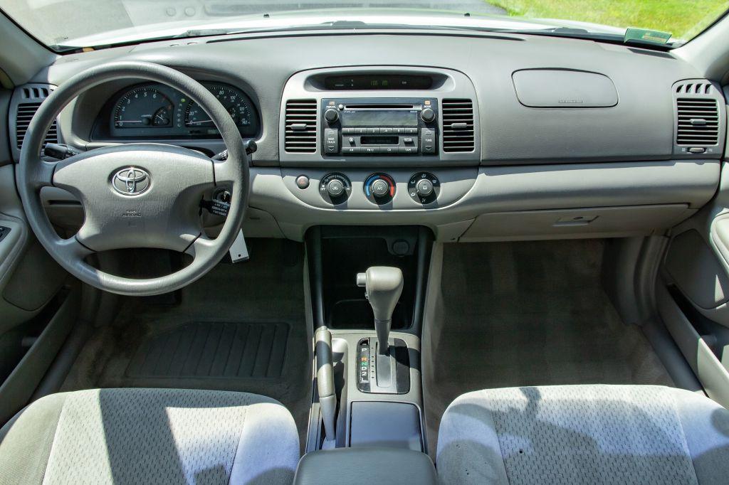 2003 toyota camry interior