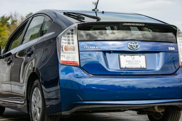 Used 2010 Toyota PRIUS III III