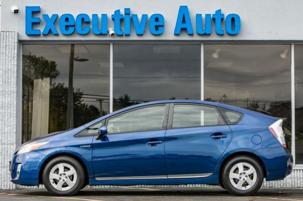 Used 2010 Toyota PRIUS III III