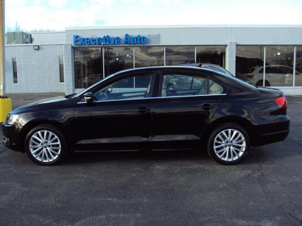 Used 2011 VOLKSWAGEN JETTA SEL SEL