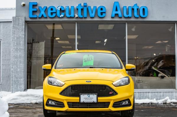 Used 2017 FORD FOCUS ST ST