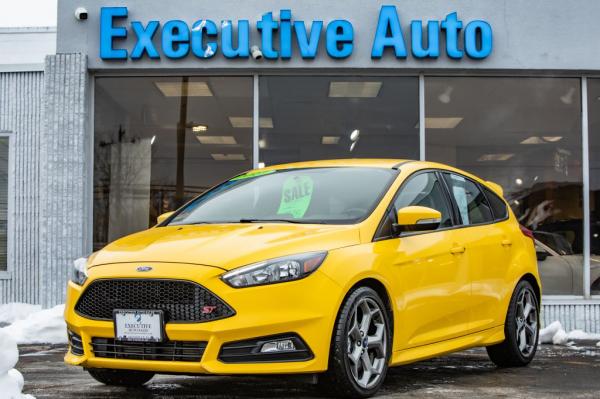 Used 2017 FORD FOCUS ST ST