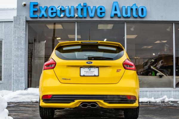 Used 2017 FORD FOCUS ST ST