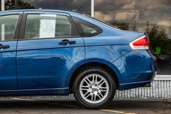 Used 2008 FORD FOCUS SE SE