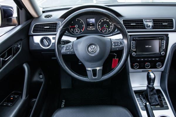 Used 2013 VOLKSWAGEN PASSAT SE