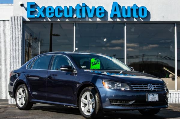 Used 2013 VOLKSWAGEN PASSAT SE