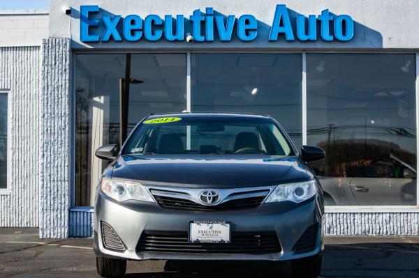 Used 2014 Toyota CAMRY LE LE