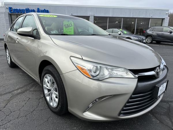 Used 2016 Toyota CAMRY LE LE