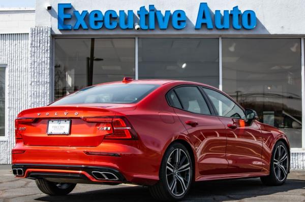 Used 2019 VOLVO S60 T6 R DESIGN T6 R DESIGN