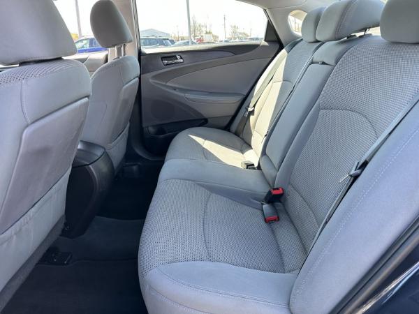 Used 2013 HYUNDAI SONATA GLS GLS