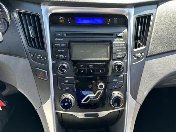 Used 2013 HYUNDAI SONATA GLS GLS