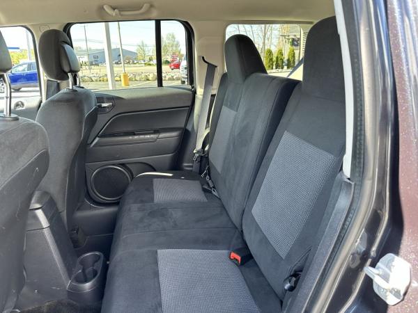 Used 2015 JEEP PATRIOT LATITUD LATITUDE