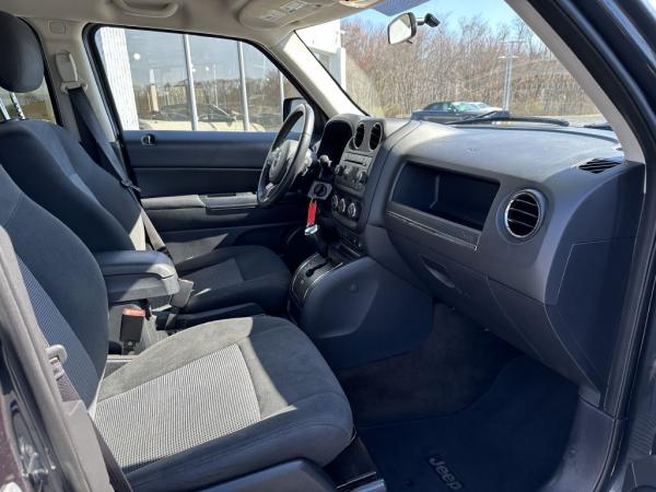 Used 2015 JEEP PATRIOT LATITUD LATITUDE