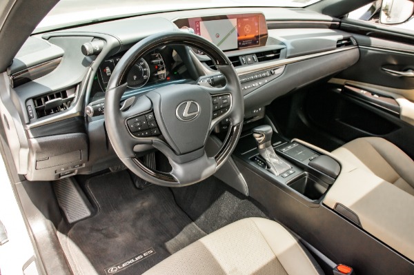 Used 2020 LEXUS ES 300H 300H