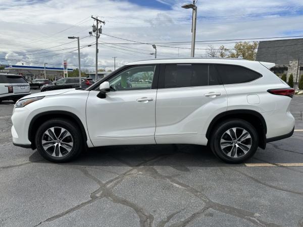 Used 2020 Toyota HIGHLANDER XLE XLE