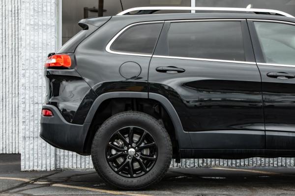 Used 2016 JEEP CHEROKEE LATITUDE