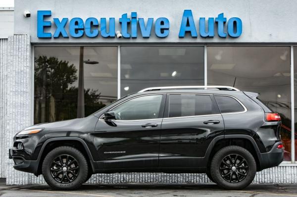 Used 2016 JEEP CHEROKEE LATITUDE