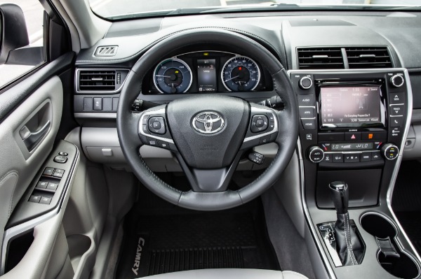 Used 2017 Toyota CAMRY XLE HYB HYBRID