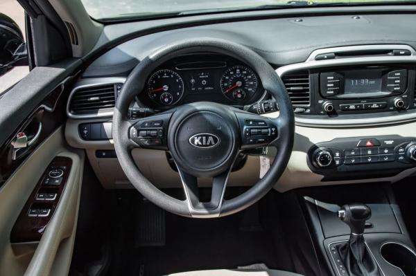 Used 2016 KIA SORENTO LX LX