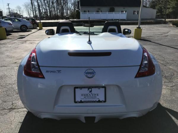 Used 2010 NISSAN 370Z TOURING touring roadster