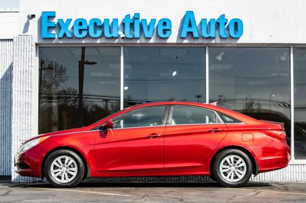 Used 2011 HYUNDAI SONATA GLS