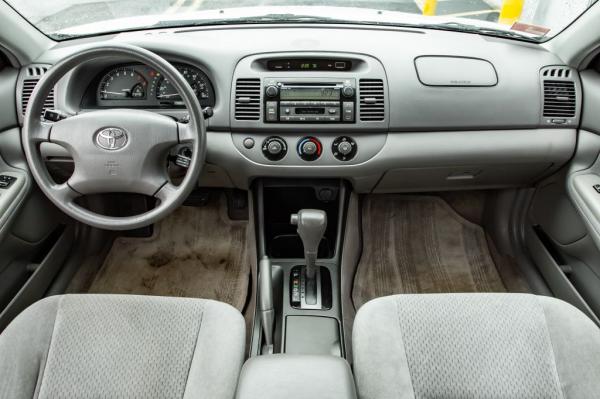 Used 2004 Toyota CAMRY LE LE