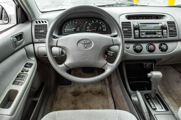 Used 2004 Toyota CAMRY LE LE