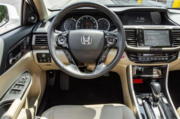 Used 2017 HONDA ACCORD TOURING TOURING