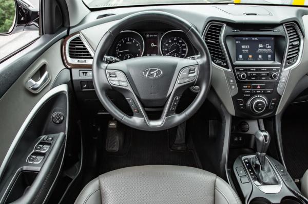 Used 2017 HYUNDAI SANTA FE SPORT