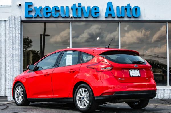 Used 2015 FORD FOCUS SE