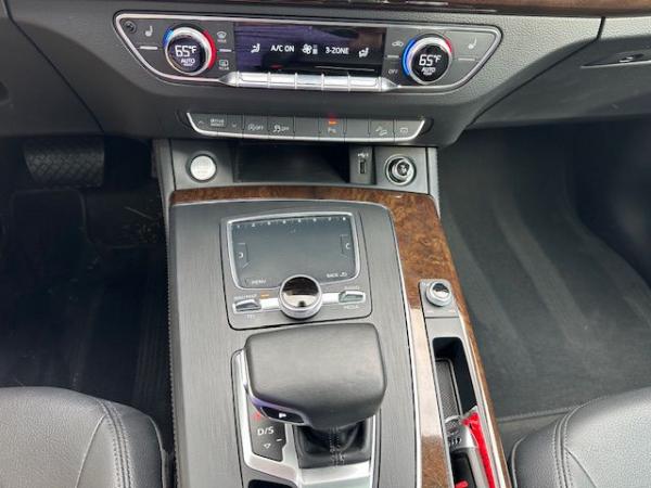 Used 2019 AUDI Q5 PREMIUM PLUS