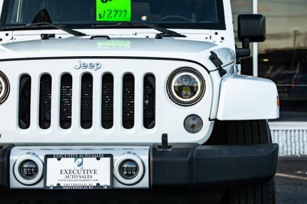 Used 2015 JEEP WRANGLER SAHARA