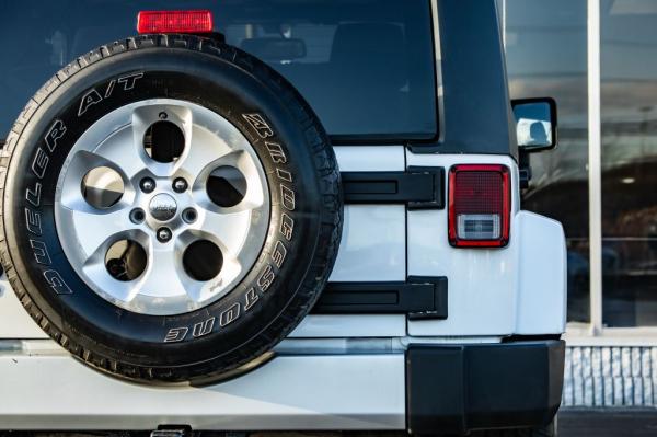 Used 2015 JEEP WRANGLER SAHARA