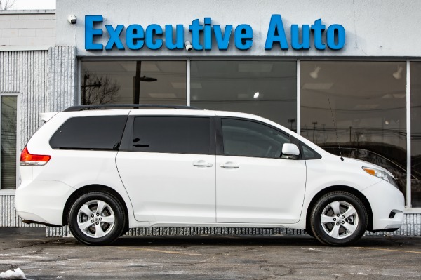 Used 2014 Toyota SIENNA LE