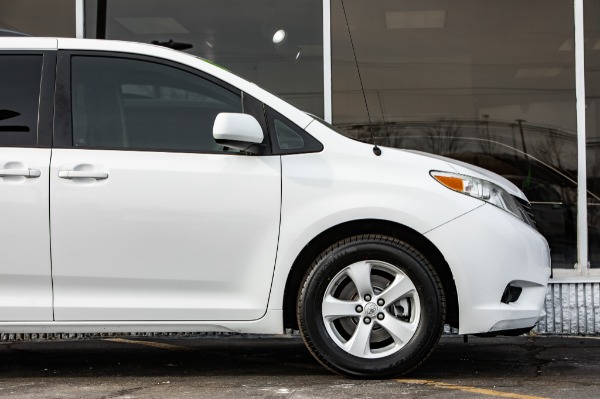 Used 2014 Toyota SIENNA LE