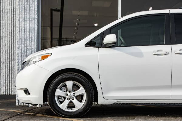 Used 2014 Toyota SIENNA LE