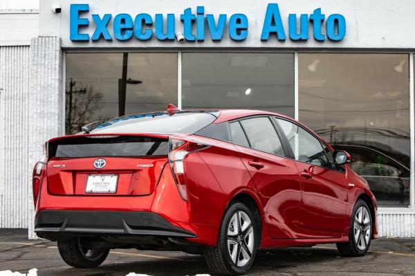 Used 2016 Toyota PRIUS IV Touring