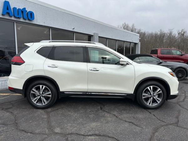 Used 2017 NISSAN ROGUE SL