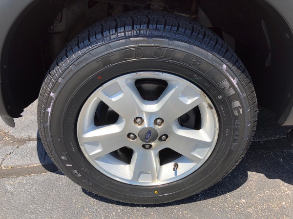 Used 2004 FORD EXPLORER XLT