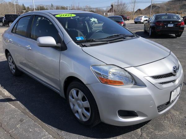 Used 2007 Toyota YARIS 4door