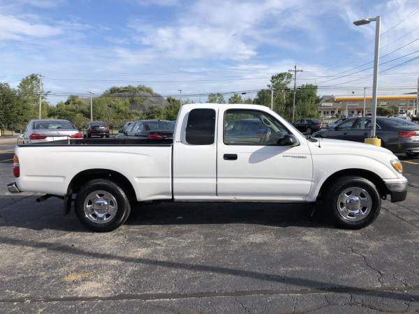 Used 2004 Toyota TACOMA XTRACAB SR5