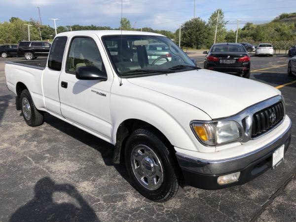 Used 2004 Toyota TACOMA XTRACAB SR5