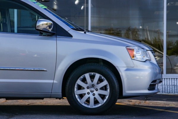 Used 2011 CHRYSLER TOWN COUNTRY TOURING L